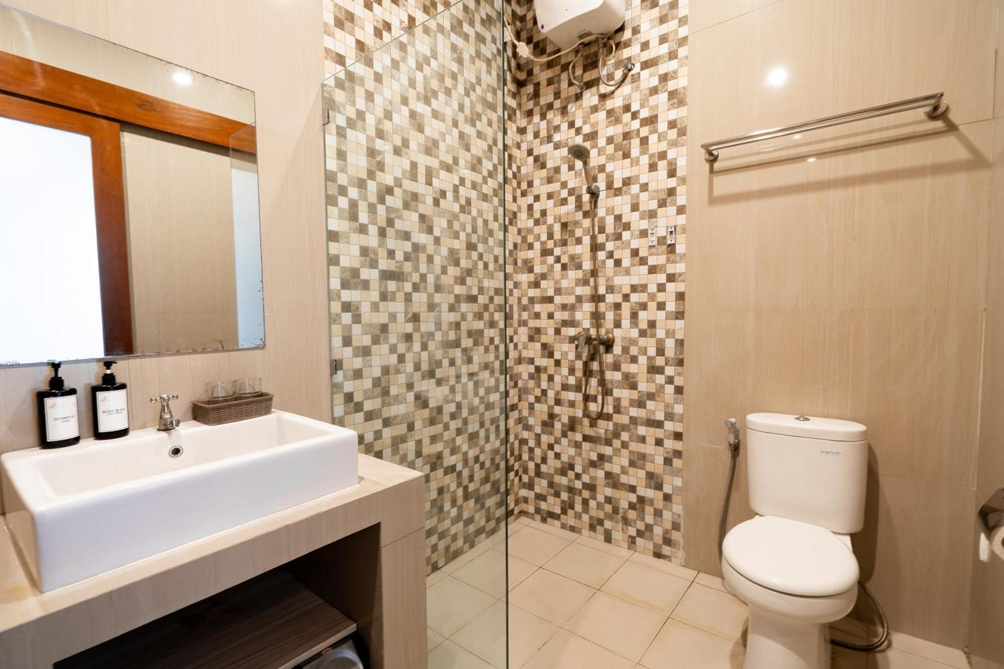 Mahesa Suites Seminyak Экстерьер фото
